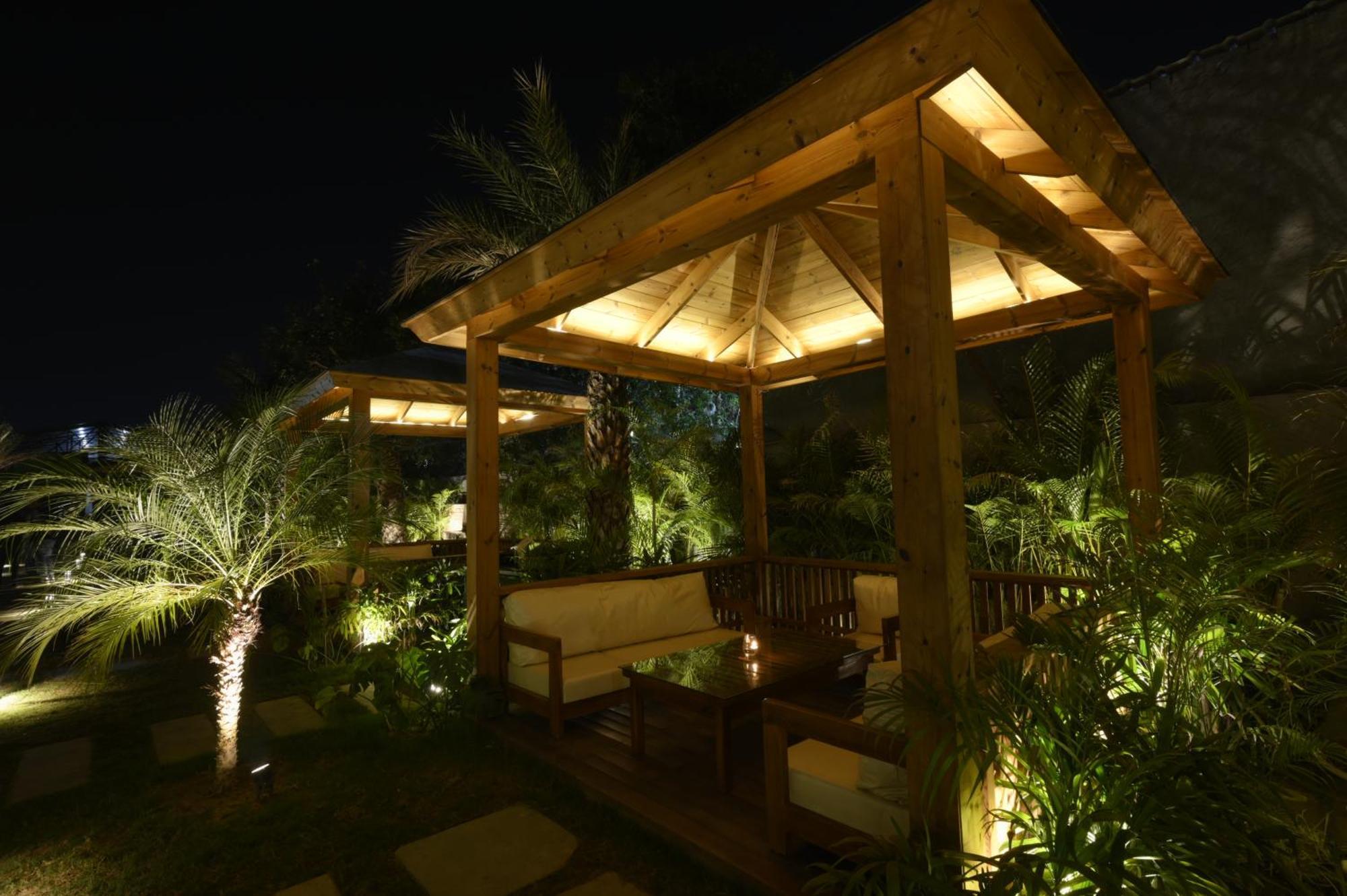 Vintclub Resort Lucknow Bagian luar foto