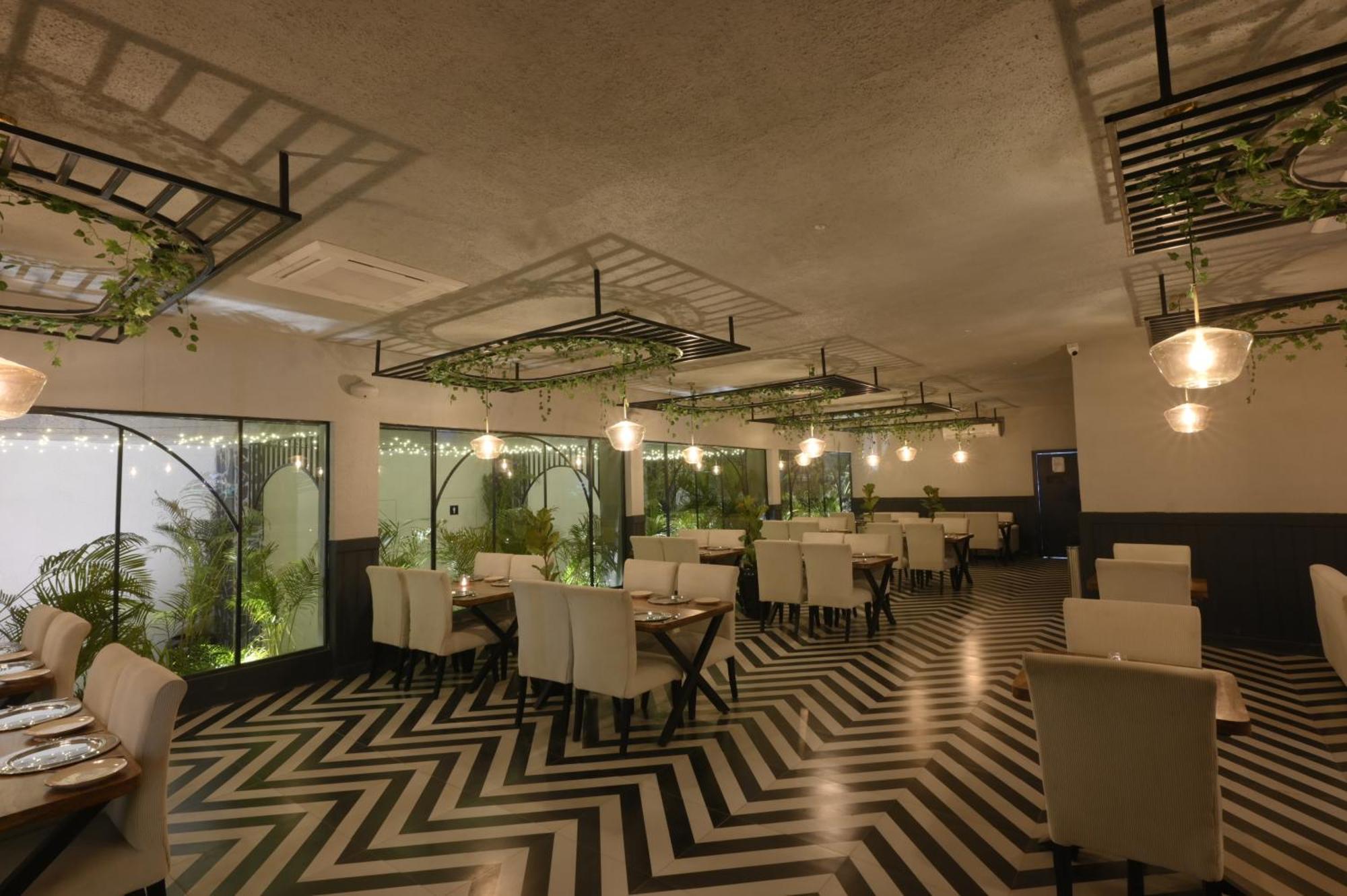 Vintclub Resort Lucknow Bagian luar foto