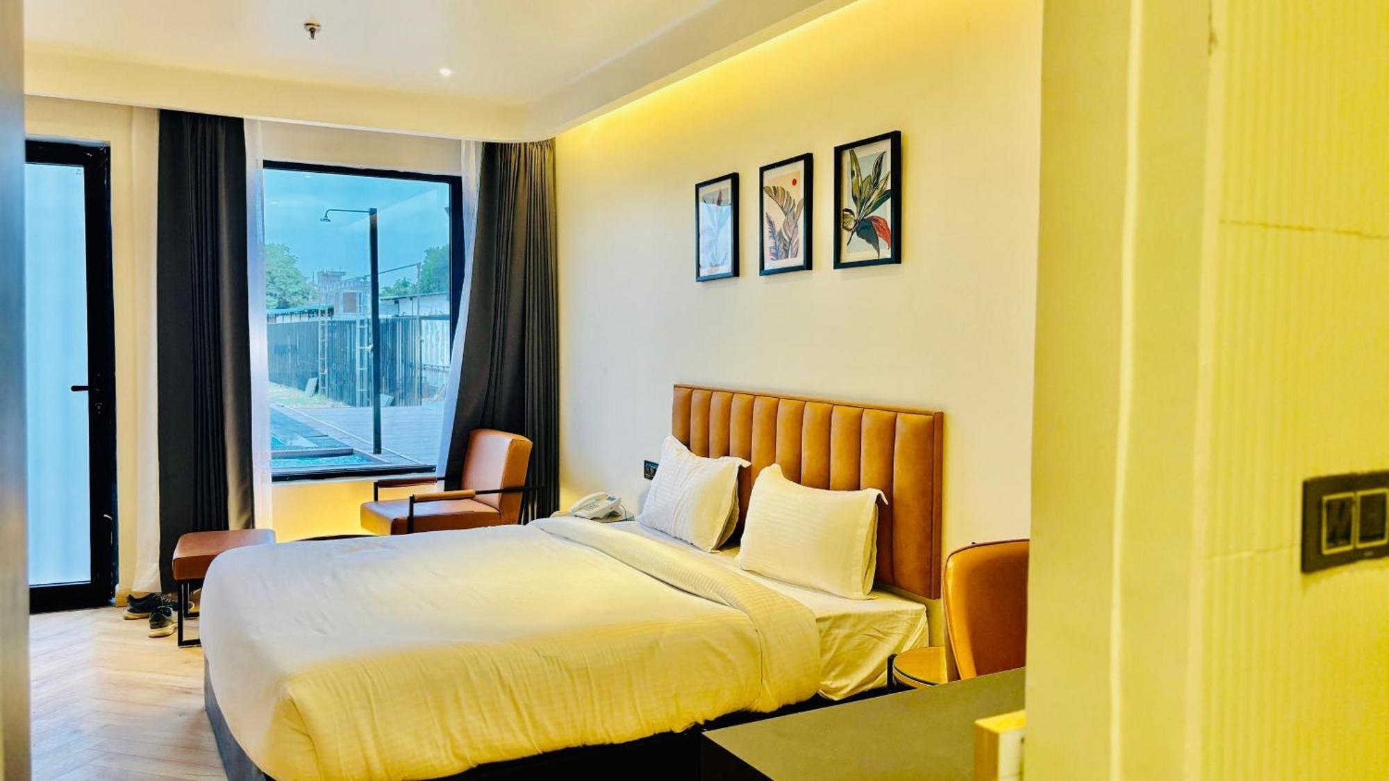 Vintclub Resort Lucknow Bagian luar foto