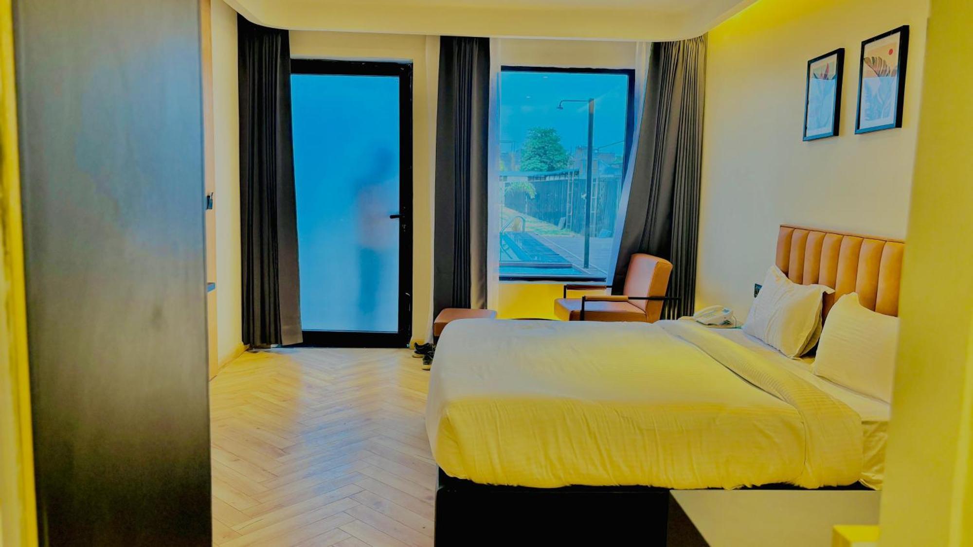 Vintclub Resort Lucknow Bagian luar foto