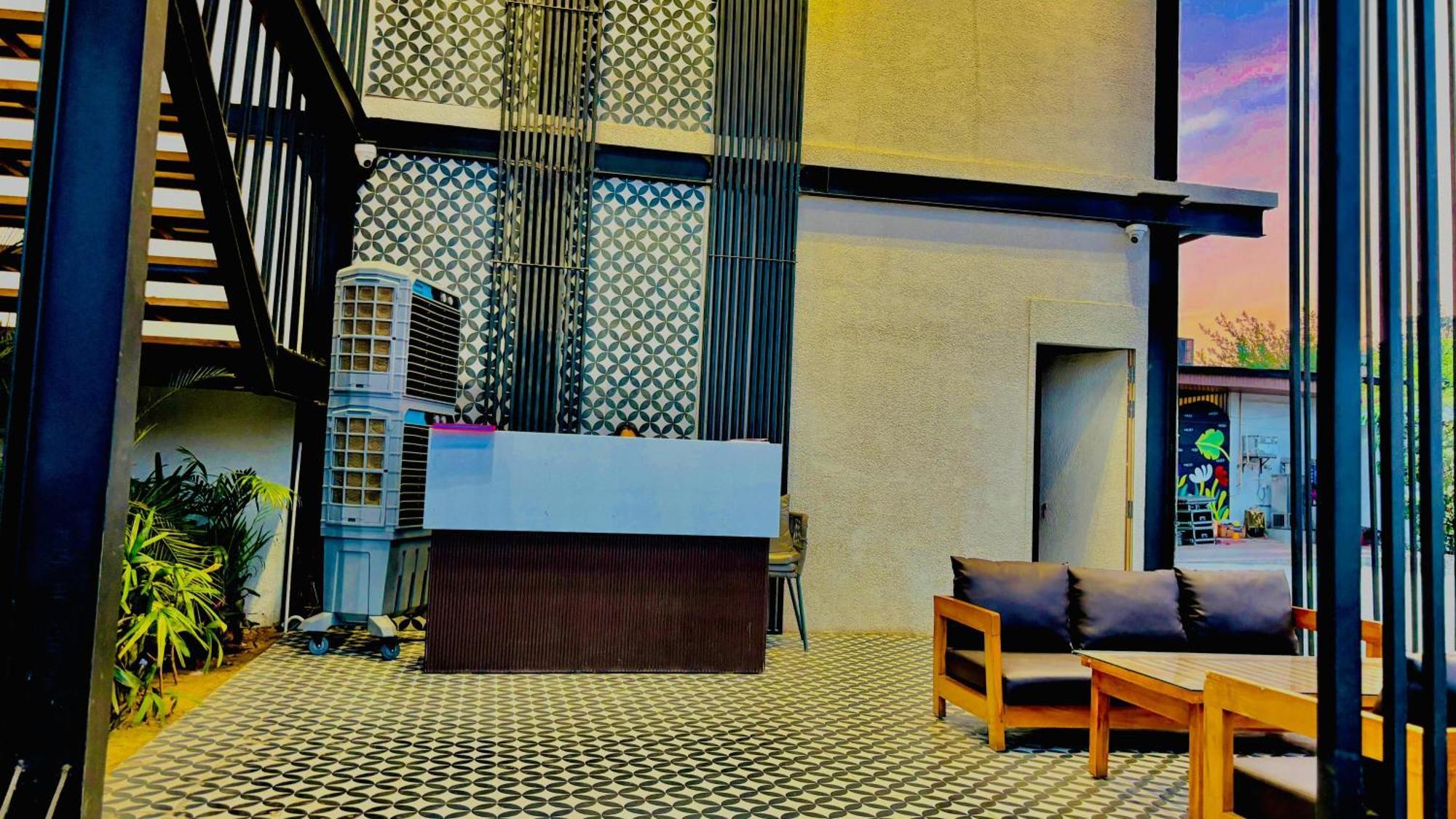 Vintclub Resort Lucknow Bagian luar foto