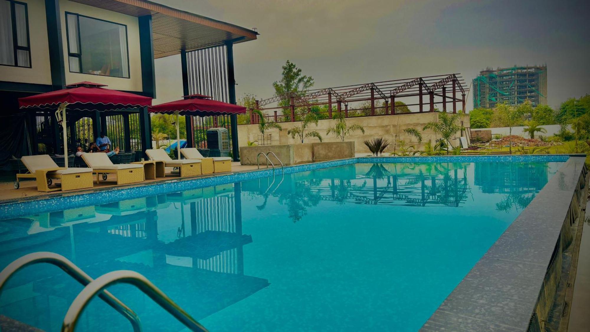 Vintclub Resort Lucknow Bagian luar foto
