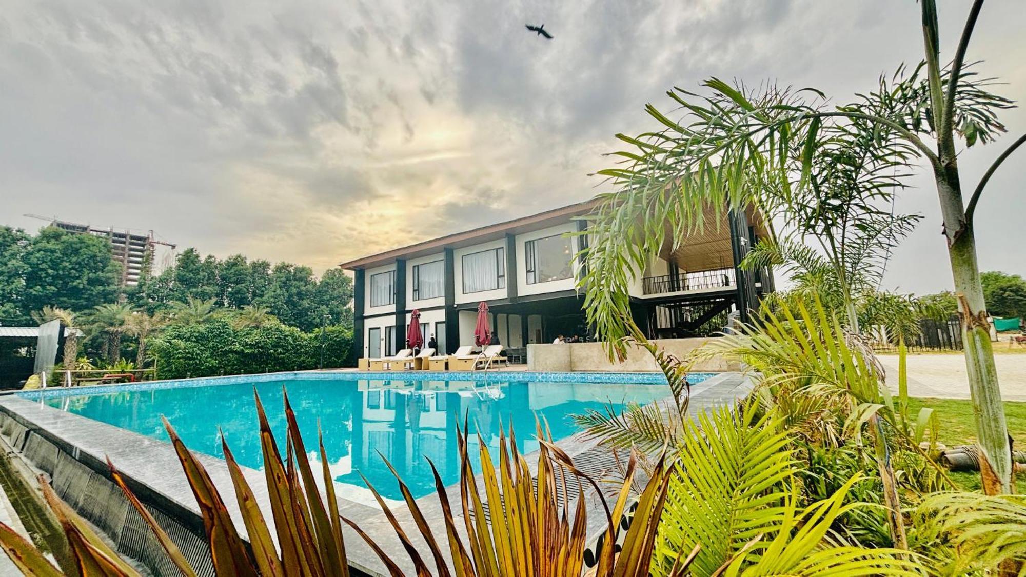 Vintclub Resort Lucknow Bagian luar foto