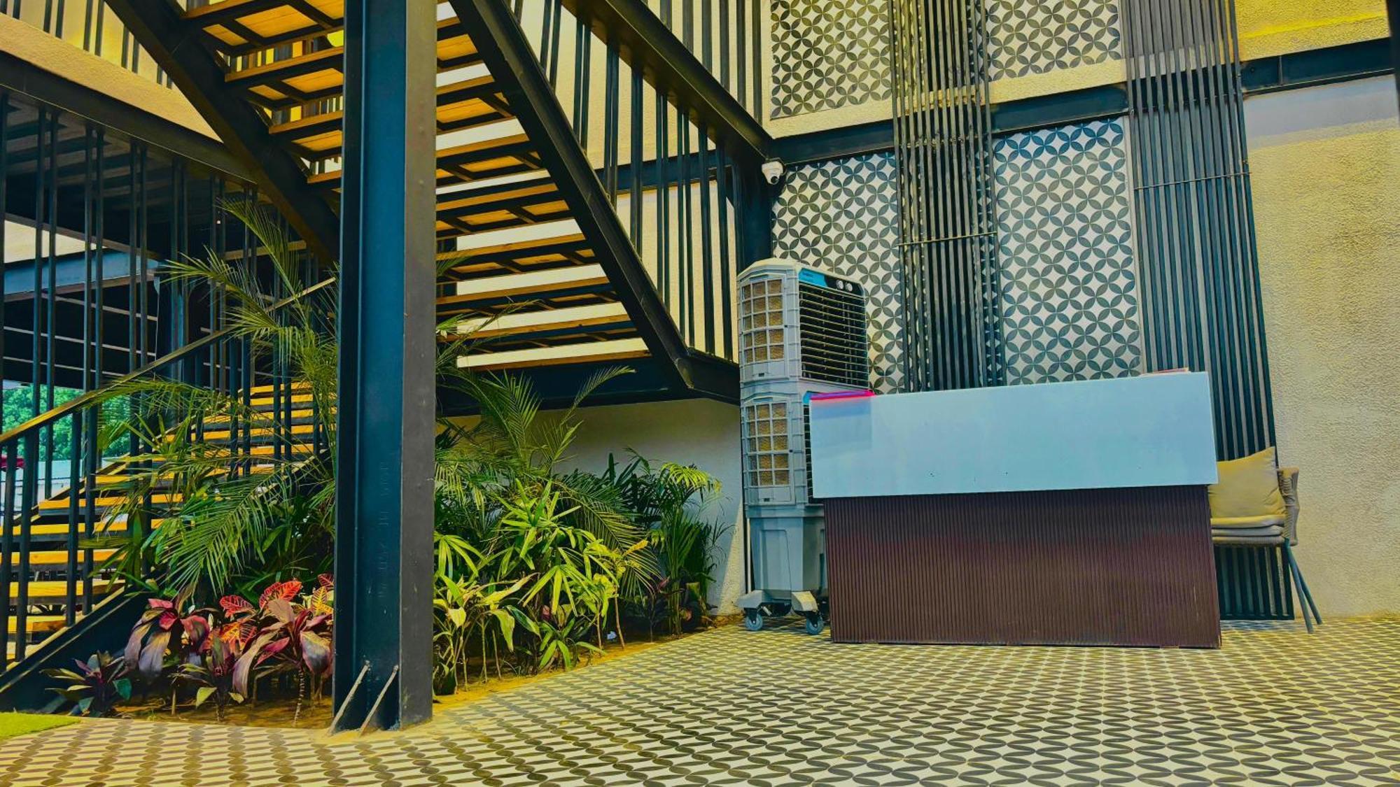 Vintclub Resort Lucknow Bagian luar foto